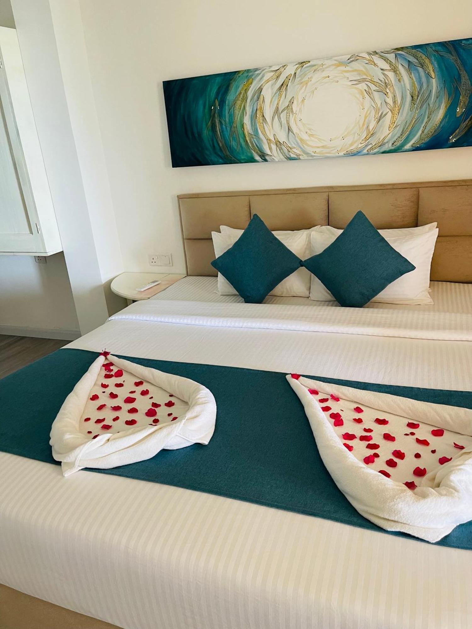 Blue Maalu Resort Ambalangoda  Eksteriør billede